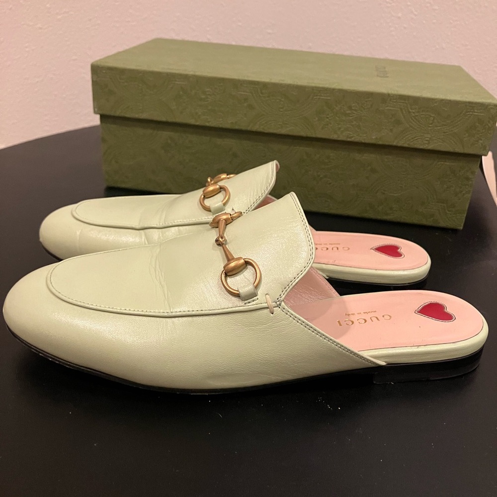 Gucci Women's Light Green Leather Mules